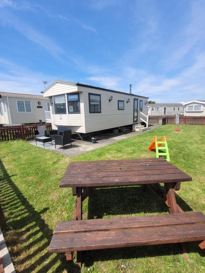 Unity Brean: Pet-friendly With Passes *