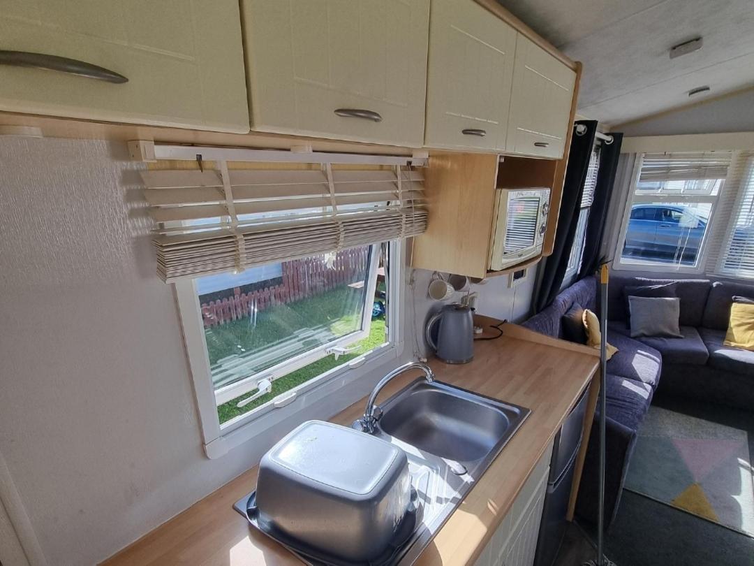 Unity Brean: Pet-friendly With Passes